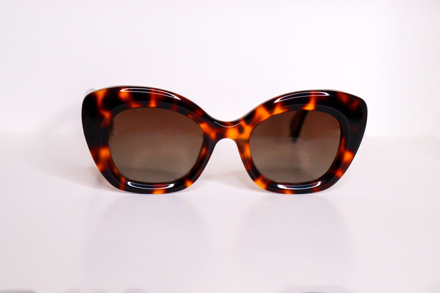 Serena in Tortoiseshell